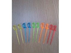 廠家直銷 塑料劍形果簽 果針 一次性酒店用品